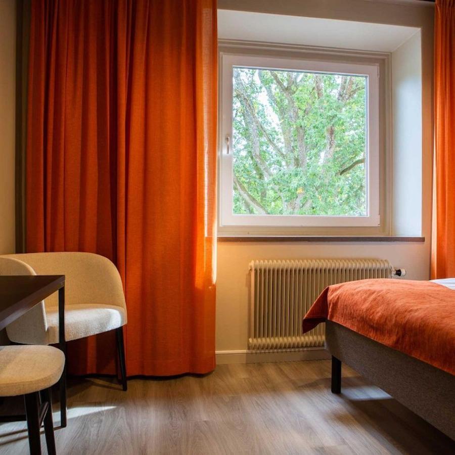 Hotel Hehrne Koek & Konferens Vänersborg Esterno foto