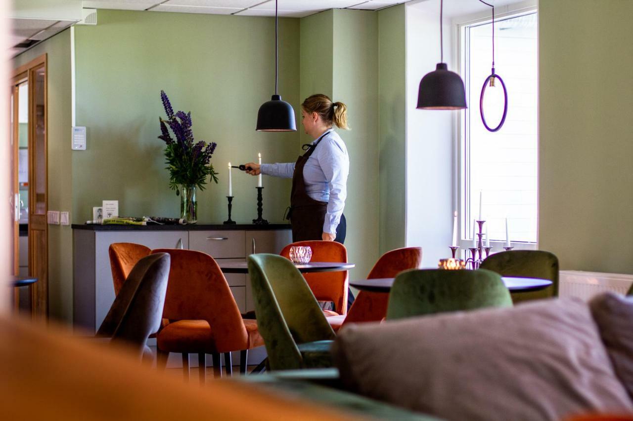 Hotel Hehrne Koek & Konferens Vänersborg Esterno foto